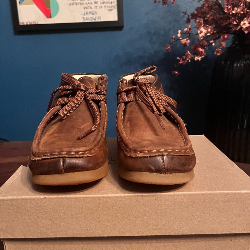 Clark’s Wallabee Child size 13 lightly worn